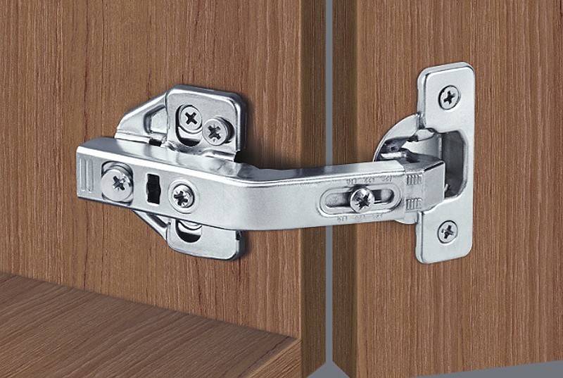 C80 Angled Hinges, Special applications for angled front, blind-corner and Lazy Susan corner cabinets